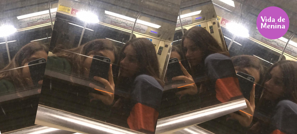 adolescente no metrô